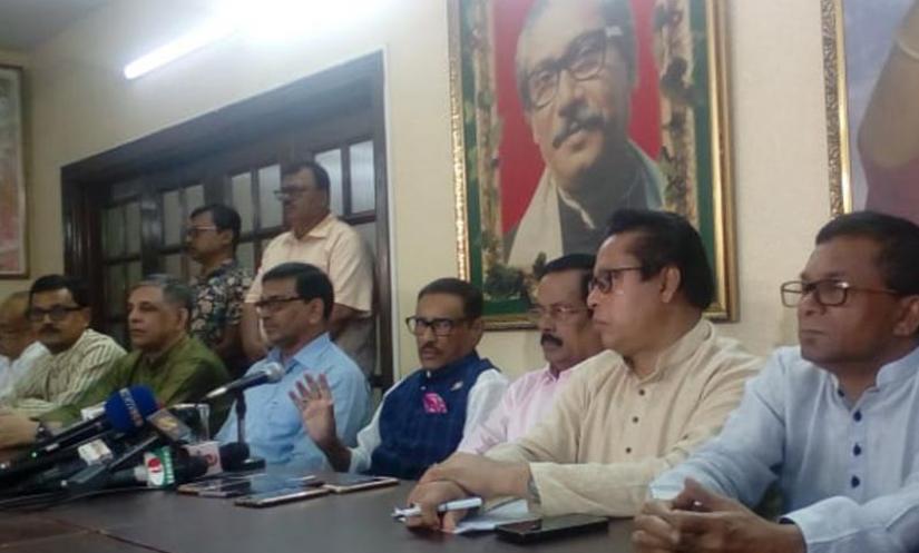 Awami League General Secretary and Road Trasnport and Bridges Minister Obaidul Quader addressing a media call at the Awami League chief’s Dhanmondi offices on Saturday (Jun 22).