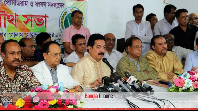 Jatiya Party Secretary General Mashiur Rahman Ranga addressing a media call on Wednesday (Jul 3).