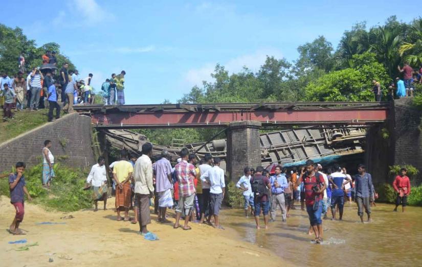 Locals come to the rescue after bogies of Upaban Express train derailed at Baramchal in Moulvibazar’s Kulaura upazila on Monday, June 24, 2019 PHOTO/Syed Zakir Hossain