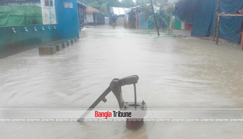 The Rohingya settlement on the no man`s land between Bangladesh and Myanmar in Bandarban is waterlogged due to the heavy rainfall. BANGLA TRIBUNE