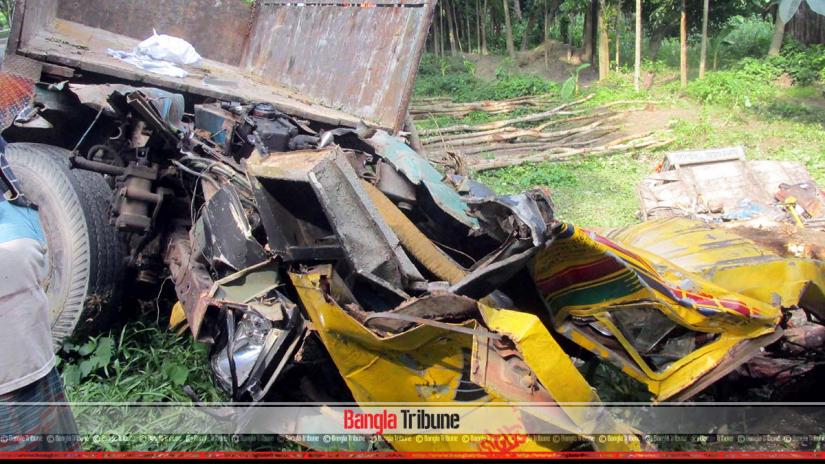 The truck lost control and hit a tree on Khulna-Mawna highway in Bagerhat on July 15, 2019.