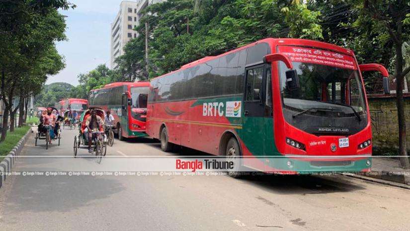 BRTC circular buses waiting for their turn to run. Bangla Tribune