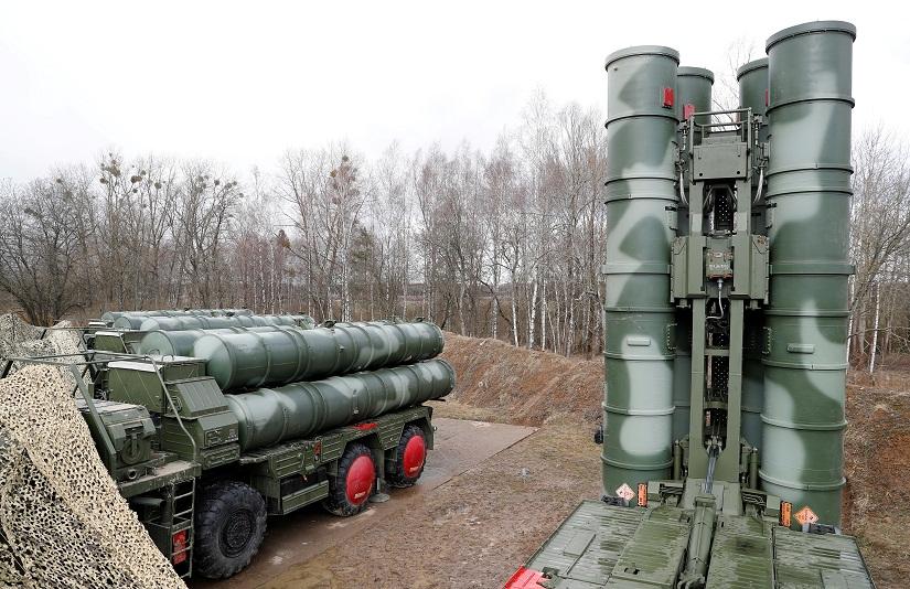 A view shows a new S-400 `Triumph` surface-to-air missile system after its deployment at a military base outside the town of Gvardeysk near Kaliningrad, Russia Mar 11, 2019. REUTERS/File Photo