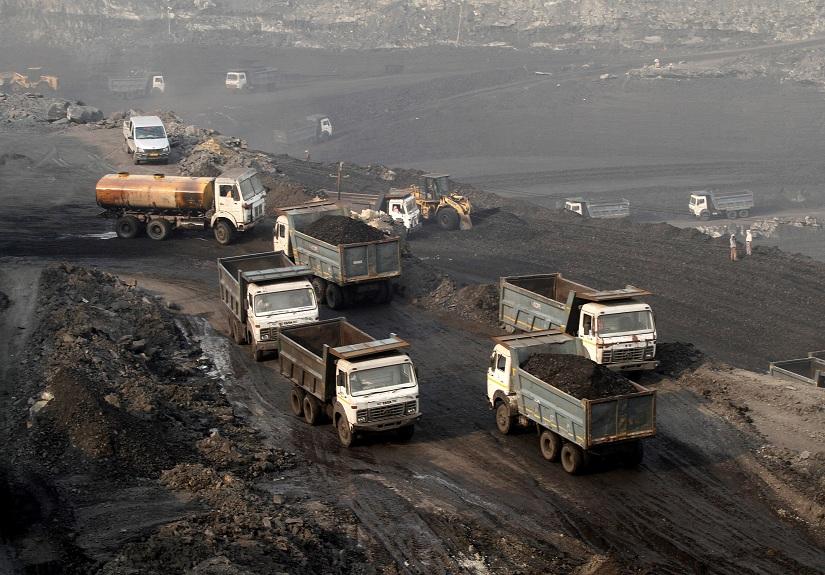 Trucks move in the Mahanadi coal fields, near Talcher town in the eastern state of Odisha, India, Mar 28, 2012. REUTERS/File Photo