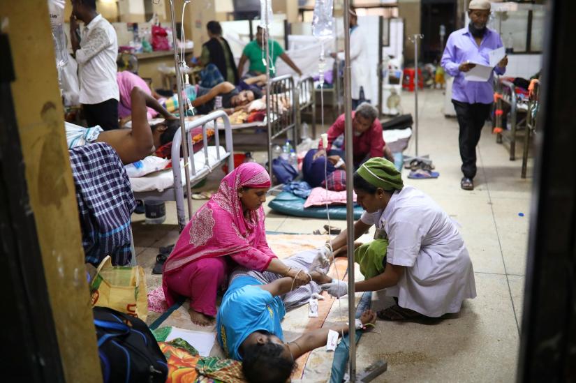 Dengue infected patients are seen hospitalised at the Shaheed Suhrawardy Medical College and Hospital in Dhaka, Bangladesh, August 2, 2019. REUTERS