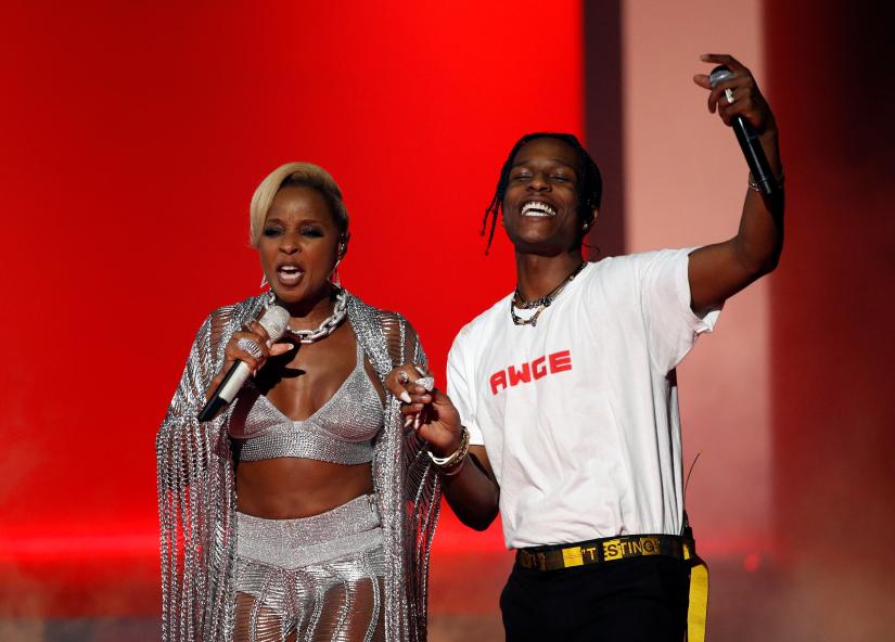 FILE PHOTO: 2017 BET Awards – Show – Los Angeles, California, U.S., 25/06/2017 - Mary J. Blige and ASAP Rocky perform. REUTERS