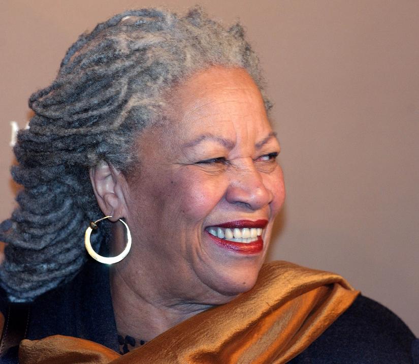 Author Toni Morrison smiles as she arrives at Rolex`s Mentor and Protege gala, November 10, 2003 in New York. REUTERS/FILE PHOTO