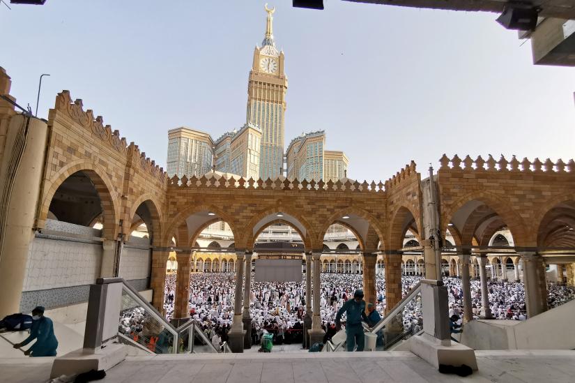 Muslims pray at the Grand Mosque during the annual Hajj pilgrimage in their holy city of Mecca, Saudi Arabia August 8, 2019. REUTERS