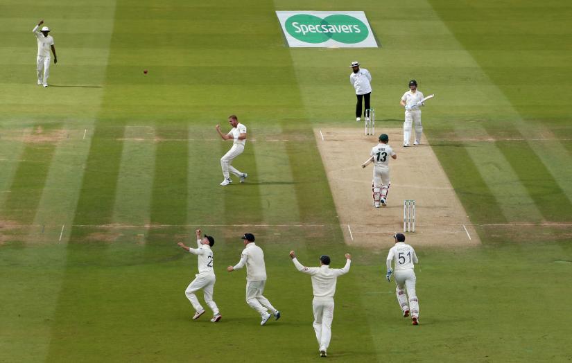 Cricket - Ashes 2019 - Second Test - England v Australia - Lord`s Cricket Ground, London, Britain - August 17, 2019 England`s Rory Burns celebrates taking a catch to dismiss Australia`s Matthew Wade Action Images via Reuters