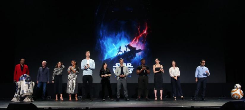 `Star Wars` actors teased an epic sendoff in the Anaheim Convention Center for Disney`s D23 Expo fan event.Twitter.