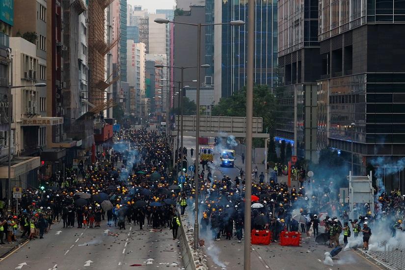 Protesters clash with police in Ngau Tau Kok in Hong Kong, China, Aug 24, 2019. REUTERS