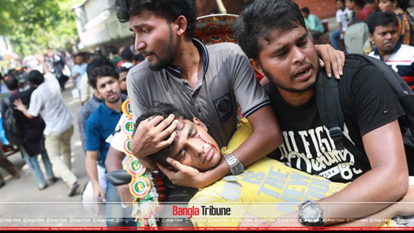 A group of students, who have been staging protests against illegal enrolment of former and incumbent Bangladesh Chhatra League (BCL) members at Dhaka University, were attacked on the campus. Bangla Tribune/Sazzad Hossain