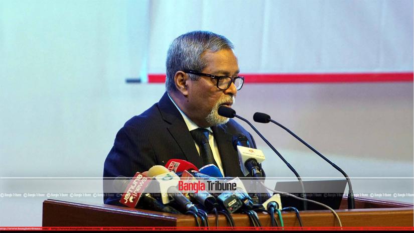 Chief Election Commissioner KM Nurul Huda speaks at a programme at the Election Commission`s office in Dhaka`s Agargaon on Friday (Sept 20).