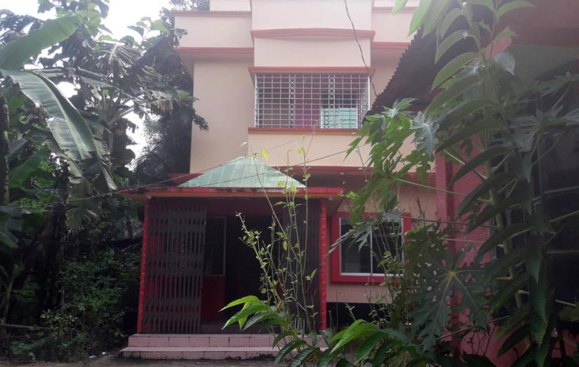Jamaat leader`s house in Comilla in which expelled Dhaka South unit Jubo League president Ismail Chowdhury Samrat was staying before his apprehension
