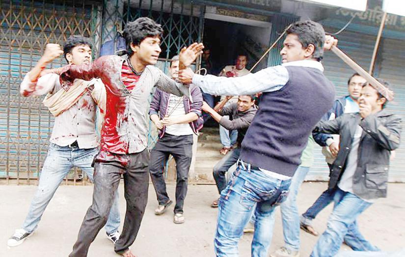 Chhatra League activists attack Bishwajit Das in Old Dhaka on Dec 9, 2012. A total 17 people have been convicted for their involvement in the murder. Courtesy