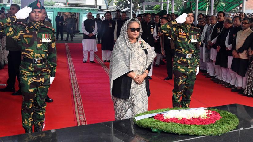 Prime Minister Sheikh Hasina paid tributes to Father of the Nation Bangabandhu Sheikh Mujibur Rahman and four national leaders marking the Jail Killing Day in front of Bangabandhu Memorial Museum at Dhanmondi Road No 32 on Sunday (Nov 3) morning. PHOTO: PID