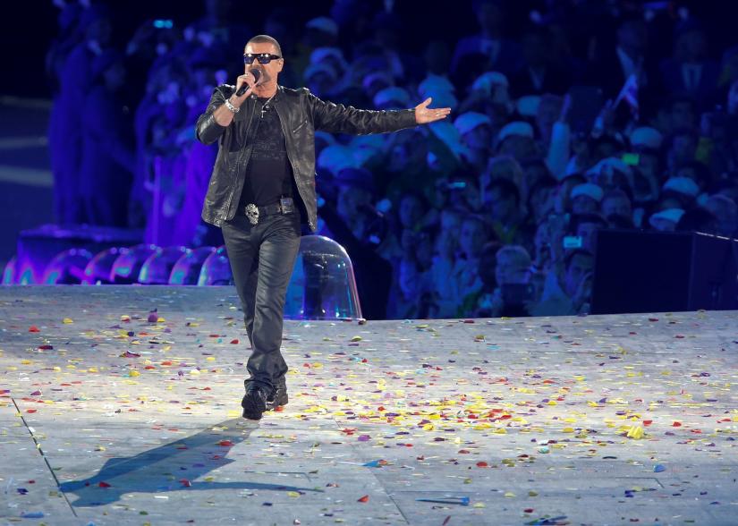FILE PHOTO: British singer George Michael performs during the closing ceremony of the London 2012 Olympic Games at the Olympic Stadium August 12, 2012. REUTERS
