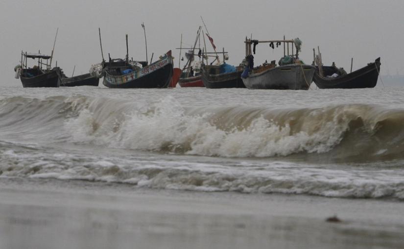 A general view of Patenga beach in Chattogram on Friday (Nov 8) evening. FOCUS BANGLA