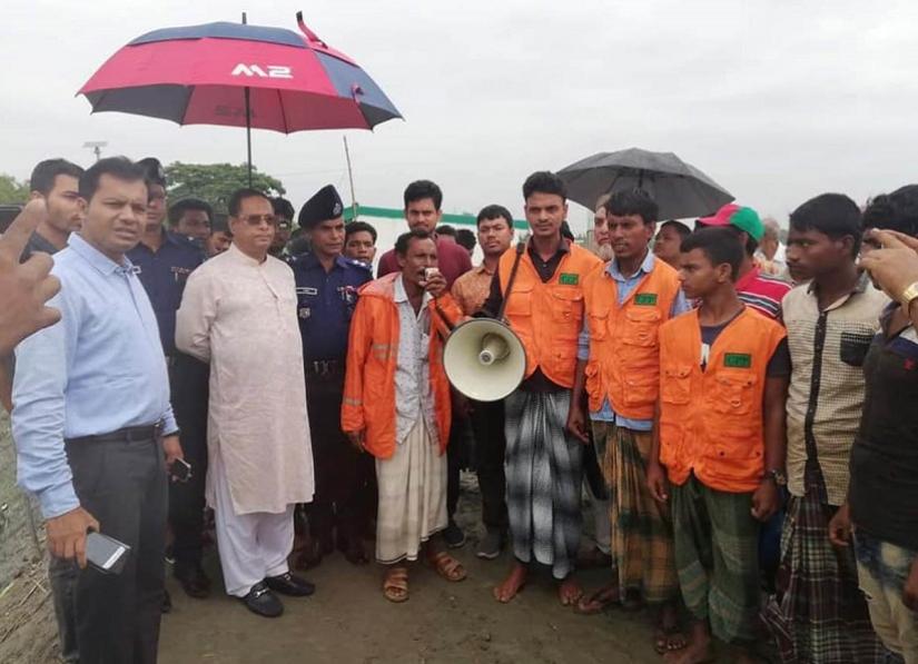 Bangladesh Army, Coast Guards, local administration, volunteers of the cyclone preparedness programme, officials and employees of the Disaster Management Ministry are jointly working in the evacuation drive. FOCUS BANGLA