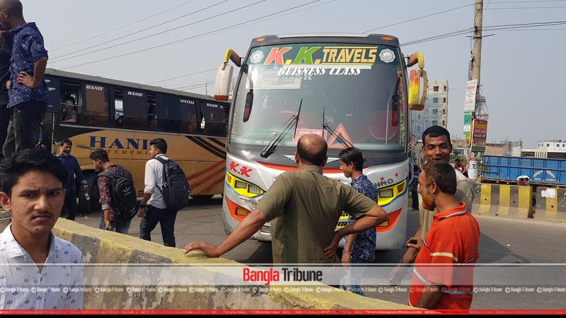 A strike by transport workers to demand amendments to the new road transport law has crippled the movement of buses, trucks and lorries in many parts of Bangladesh.