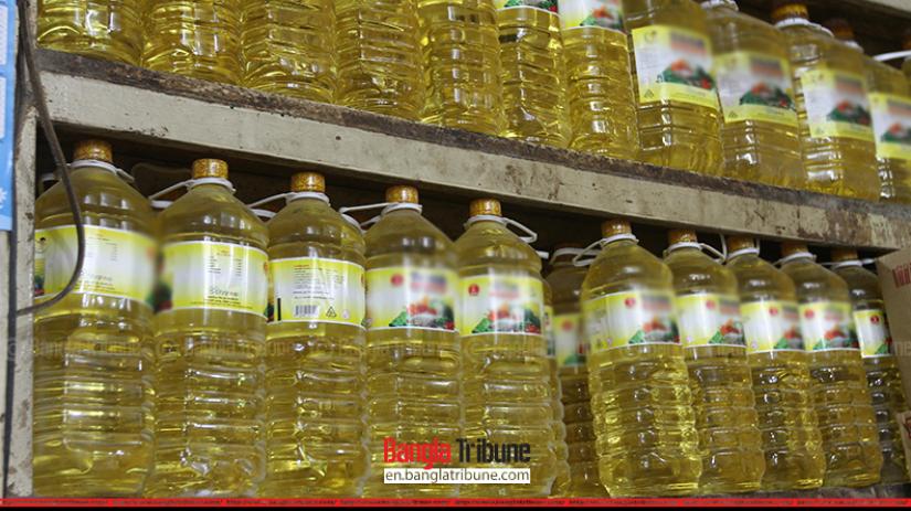 Prices of rice and edible oil increased in Dhaka's kitchen markets in the past week NASHIRUL ISLAM/File Photo