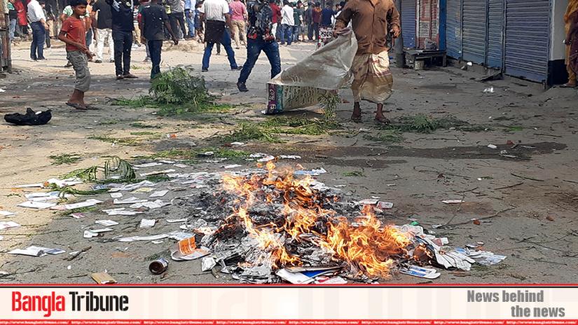 As many as 30 people, including police have been injured in a series of clashes between Awami League and BNP activists and leaders over an attack on a victory day rally of Sirajganj Government College. 