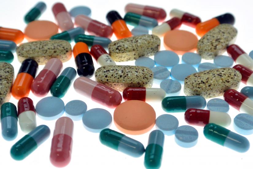 Pharmaceutical tablets and capsules are arranged on a table in a photo illustration shot September 18, 2013. REUTERS/Illustration/File Photo