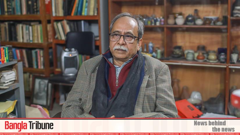 Historian Muntasir Mamun during an exclusive interview to Bangla Tribune. PHOTO: Sazzad Hossain/BanglaTribune