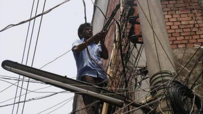 Experts said that the only way to make Dhaka free of conventional wires is underground wiring.