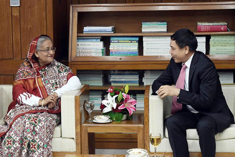 Prime Minister Sheikh Hasina meets Vietnamese Ambassador to Bangladesh Pham Viet Chien, at her office in the parliament complex in Dhaka on Sunday, January 26, 2020 PID