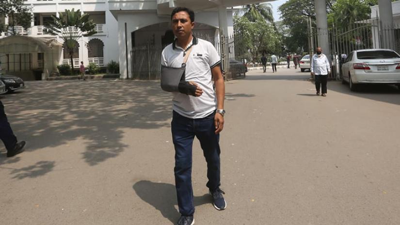 On Mar 14, Ariful, Kurigram district correspondent for Bangla Tribune, was sent to jail, soon after the mobile court, set up at the Kurigram DC`s office, ended the trial proceedings.
